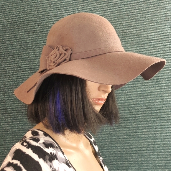 Cost Plus World Market Wool Felt Floppy Hat With Flower On Hatband - Picture 2 of 16